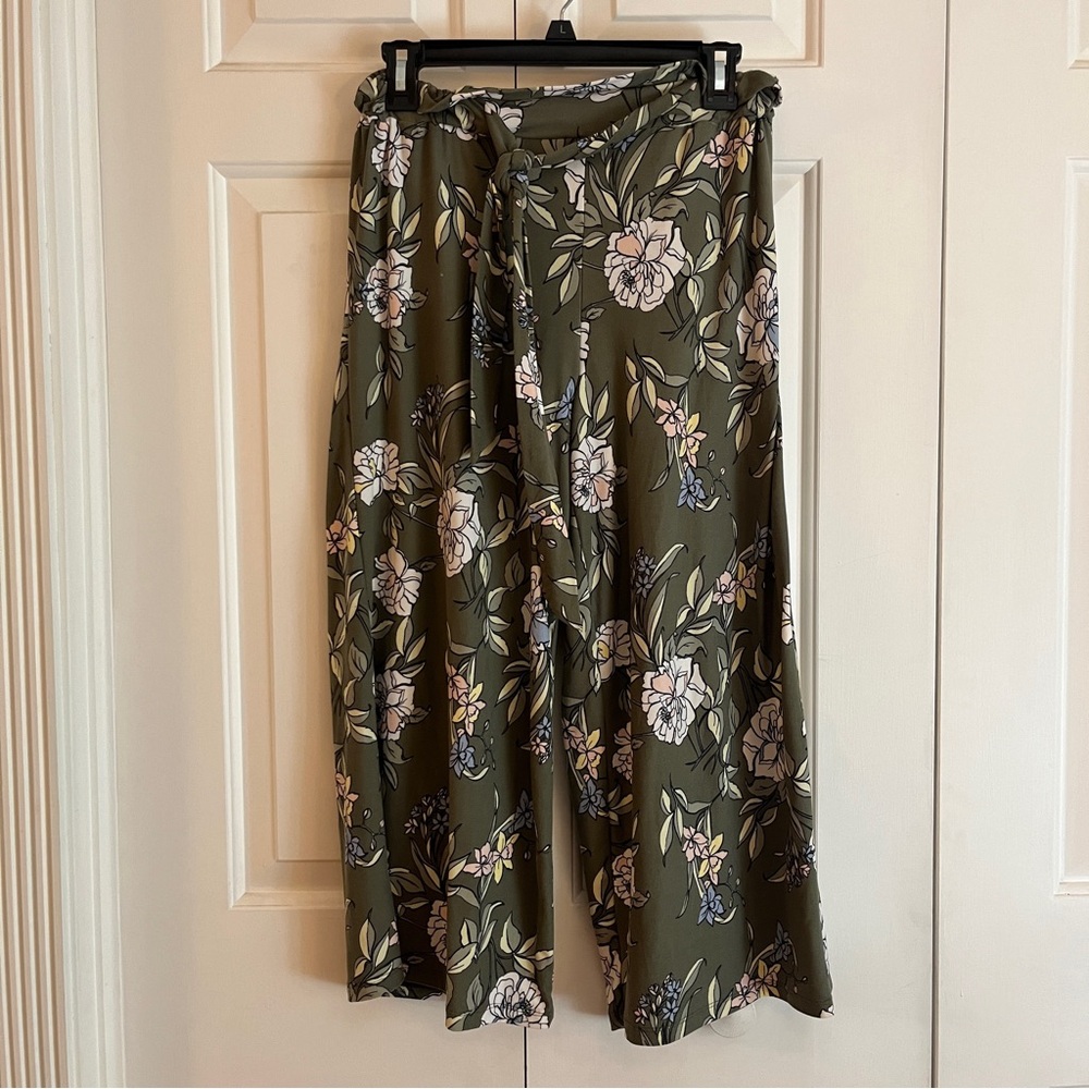 Derek Heart Olive Floral Pants